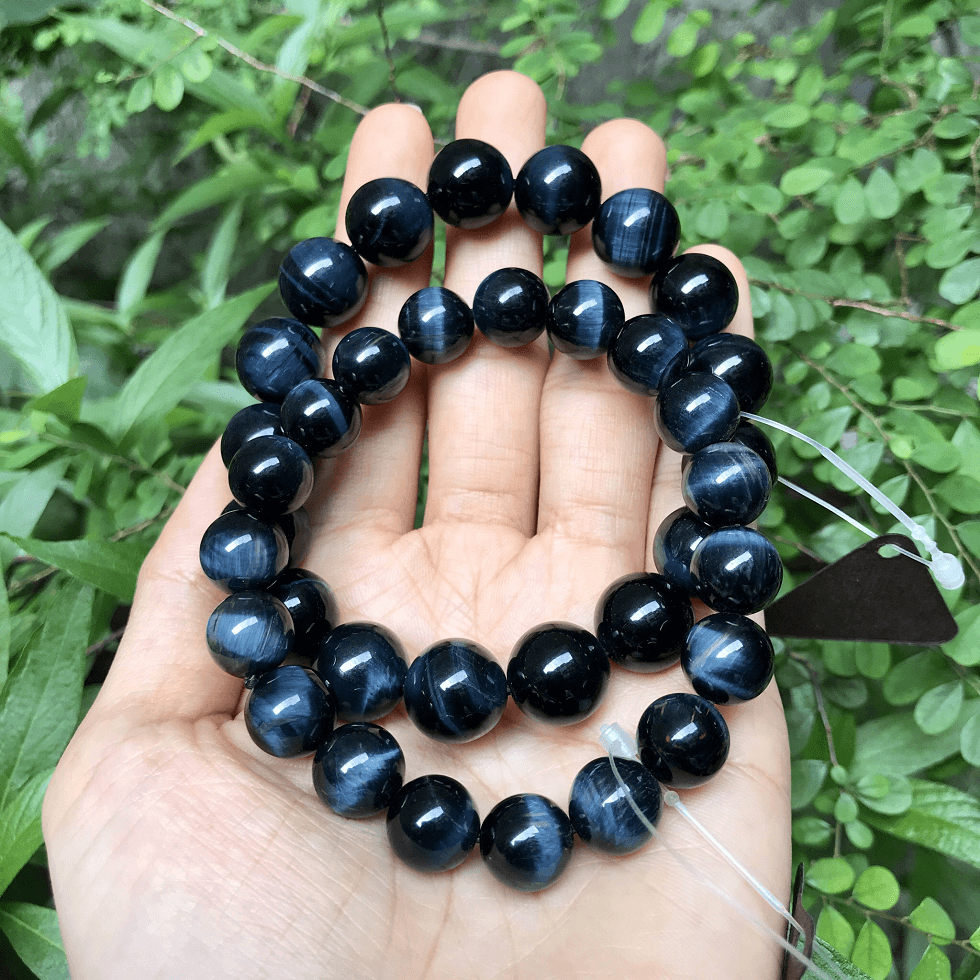 vong mat ho chim ung xanh den