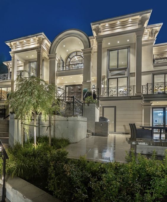 Cập nhận mới nhất về giá nhà biệt thự, liền kề Thủ Đức 2024.1