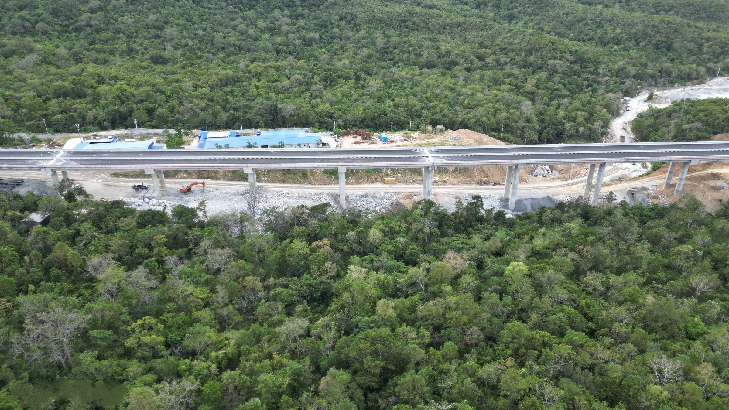 Cao Tốc Cam Lâm Vĩnh Hảo Giúp Hành Trình Sài Gòn Nha Trang Chỉ Còn Hơn 4 Giờ (2)