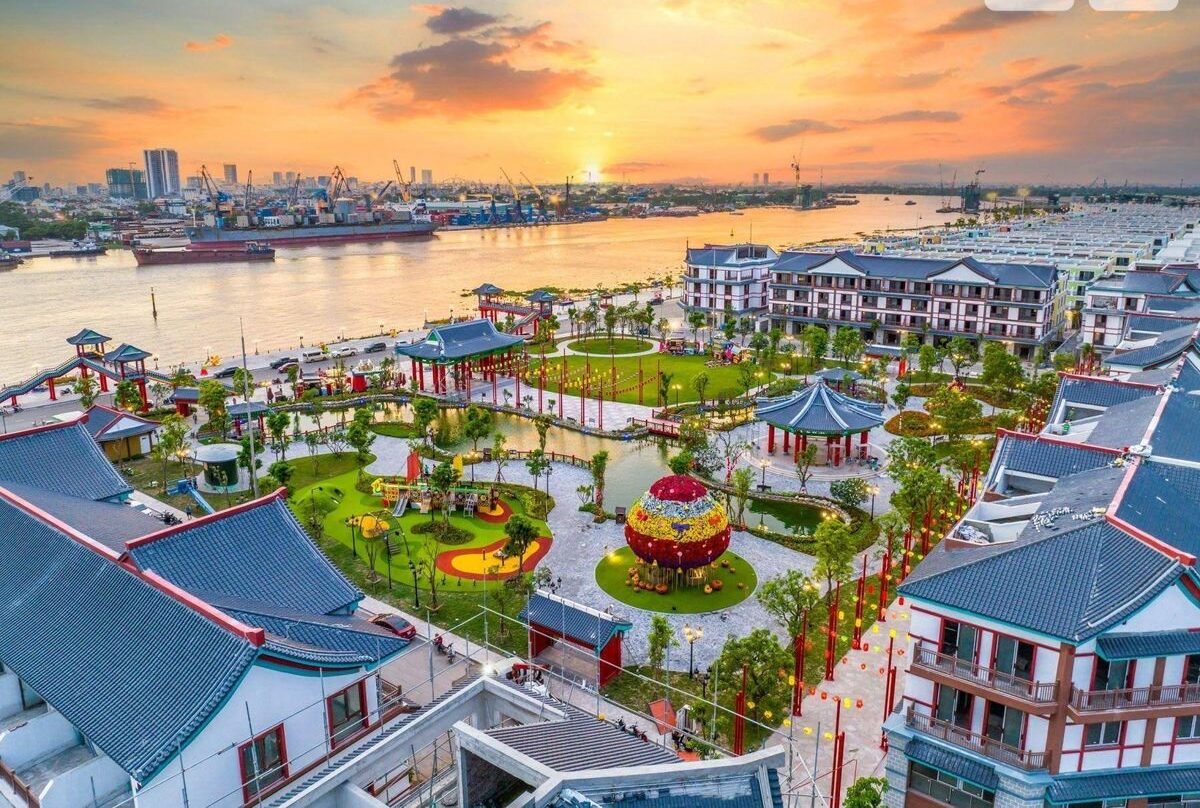 thuc te vinhomes royal island