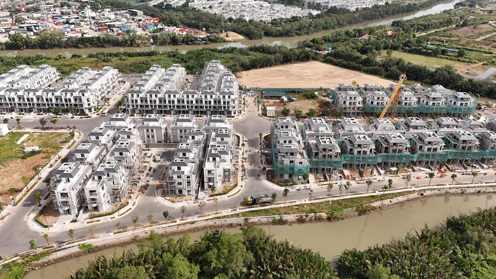 Dự án triển khai đúng kế hoạch và đang gấp rút thi công theo tiến độ công bố