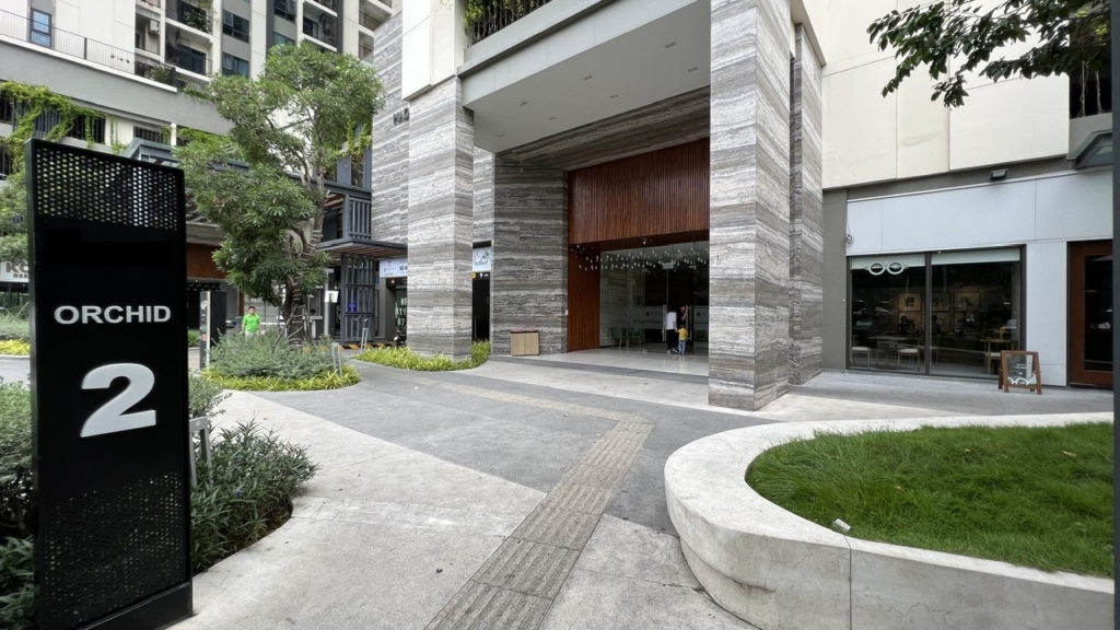 toa orchid 2 chung cu hado centrosa